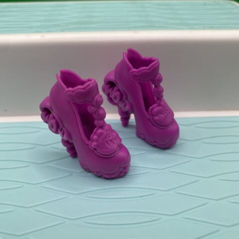 Monster High Shoes Shop Basic Shoes High Heels Boots -Choose and Bundle - Picture 29 of 35