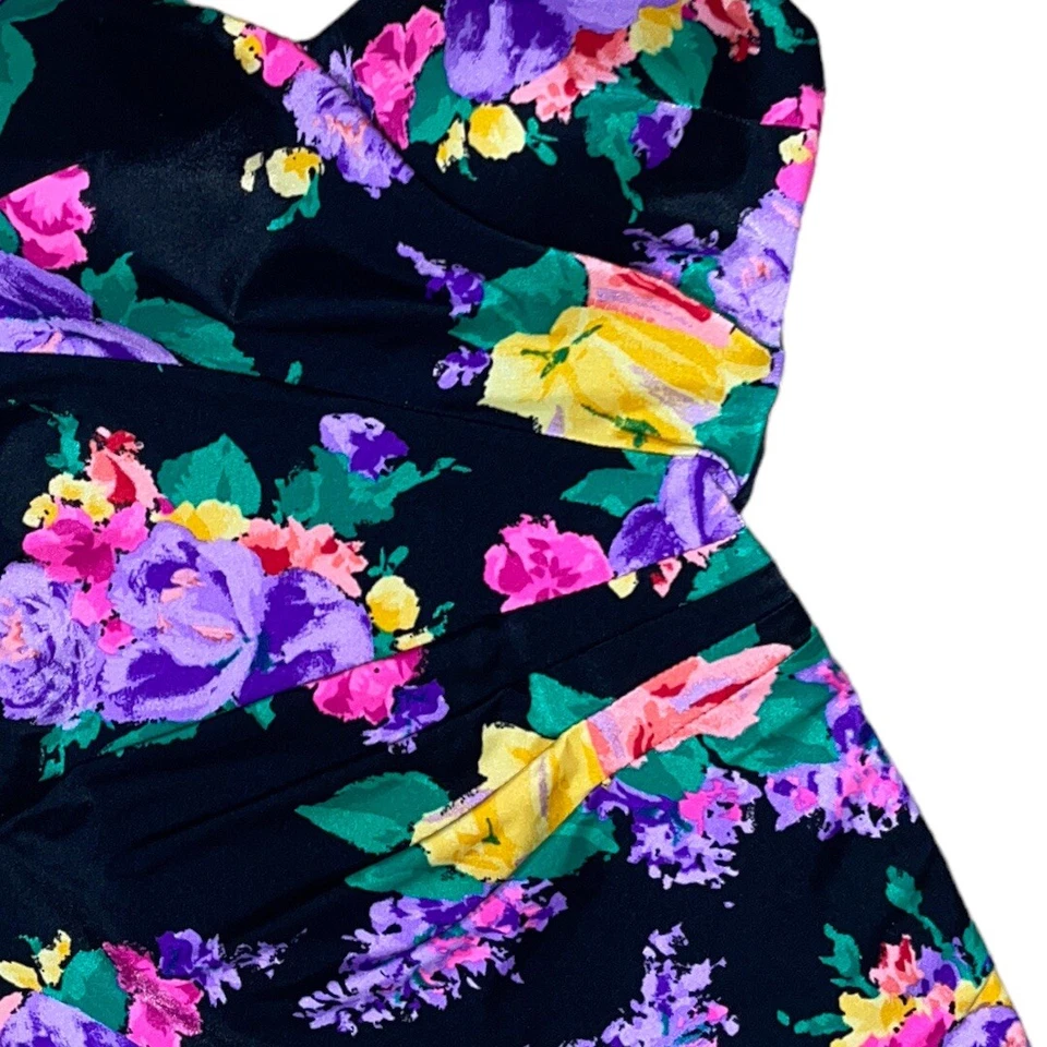 Traje de baño Roxanne vintage hecho por la Unión sujetador bala talla una pieza usado en excelente estado S/M Foto 3 de 4