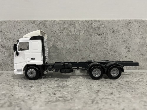 Corgi/Joal - Volvo FH12 blanco cabina/chasis de 6 ruedas - 1:50 - código 3 - como nuevo/nuevo - Imagen 2 de 4