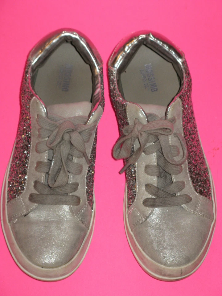 Zapatillas con cordones para mujer ~Mossimo~ plateadas brillantes talla: 7,5 (suela: 10,5") Foto 2 de 4