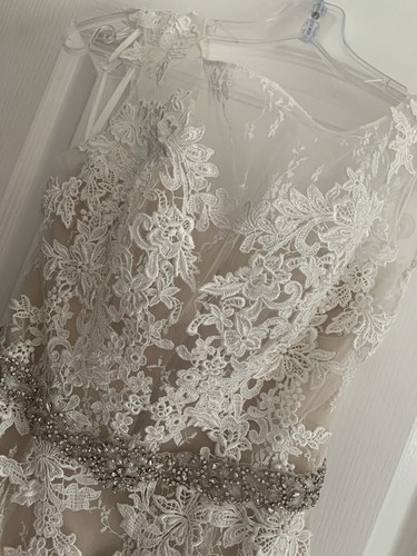 wedding dress size 6/8 - Picture 12 of 13