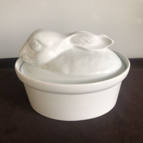 Apilco France Hase Auflaufform • ovale weiße Porzellanterrine • Hase/Hase
