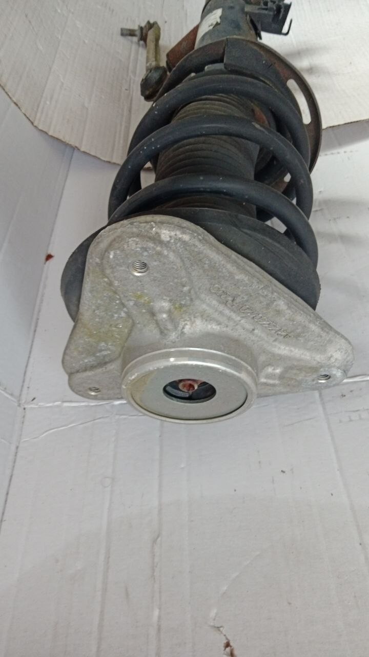 MERCEDES W212 & W218 Right Front E63 CLS 63 AMG OSF Shock Absorber  