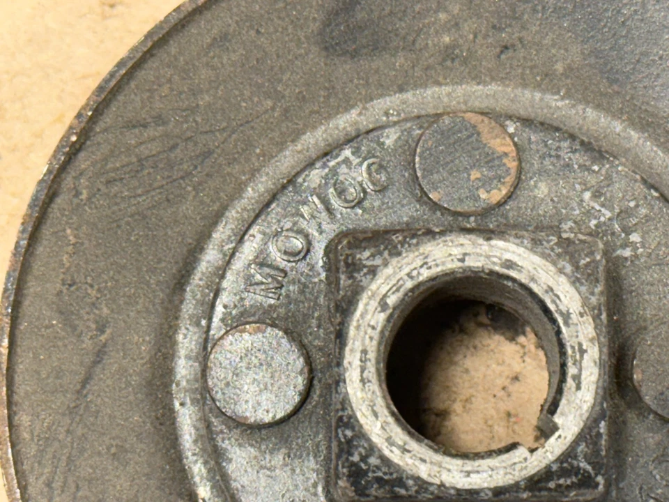 原装 MG MGA Midget Triumph Spitfire Austin Healey Sprite C40 Dynamo 滑轮 — 第 3/4 张图片