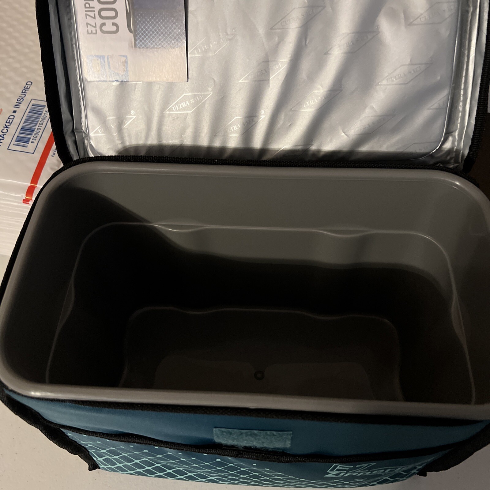 Arctic Zone ~ Zipperless Cooler ~12 Can Capacity W/ Hardbody Liner