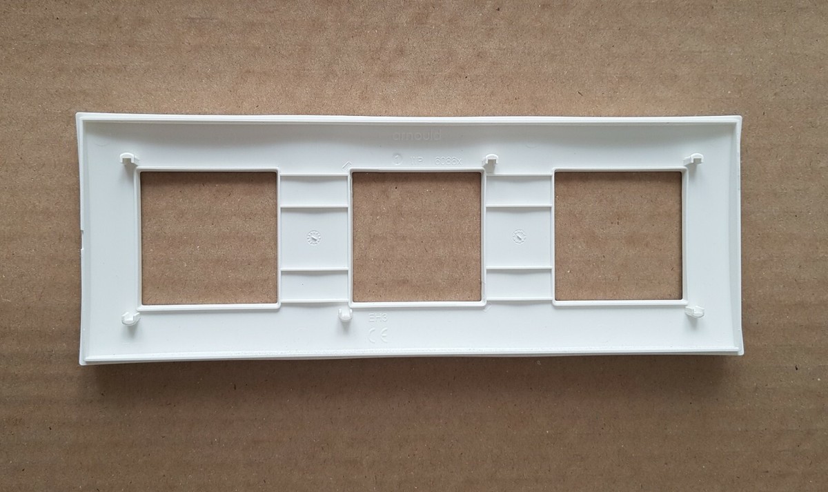 Plaque Triple Arnould ESPACE 60882 - Entraxe 71mm Pour Installation éclairage