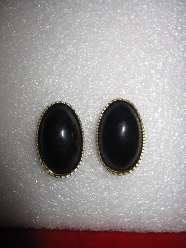 Vintage Gold & Black Oval Pierced Earrings - Picture 2 of 4