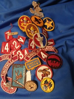 vintage Boy Scouts of America (BSA) and Cub Scout patches rank insignia
