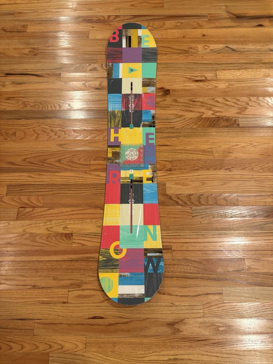 Burton Feather 144cm Flat Top Snowboard Women's 2017 Used BINDINGS