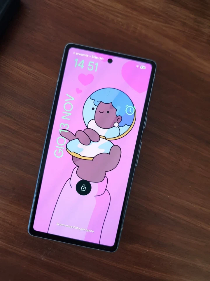 Google Pixel 7a - 128GB - Bianco Ghiaccio (Sbloccato) - Immagine 2 di 4