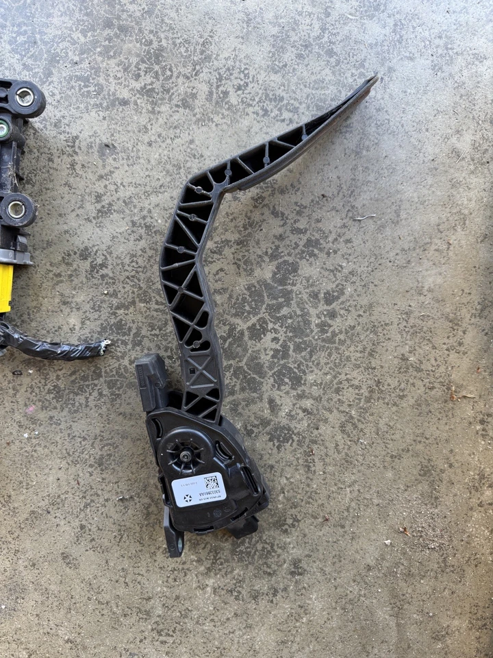 Jeep Wrangler JK JKU Unlimited 2007-2011 OEM acelerador de pedal de gasolina 53032868AA Foto 3 de 3