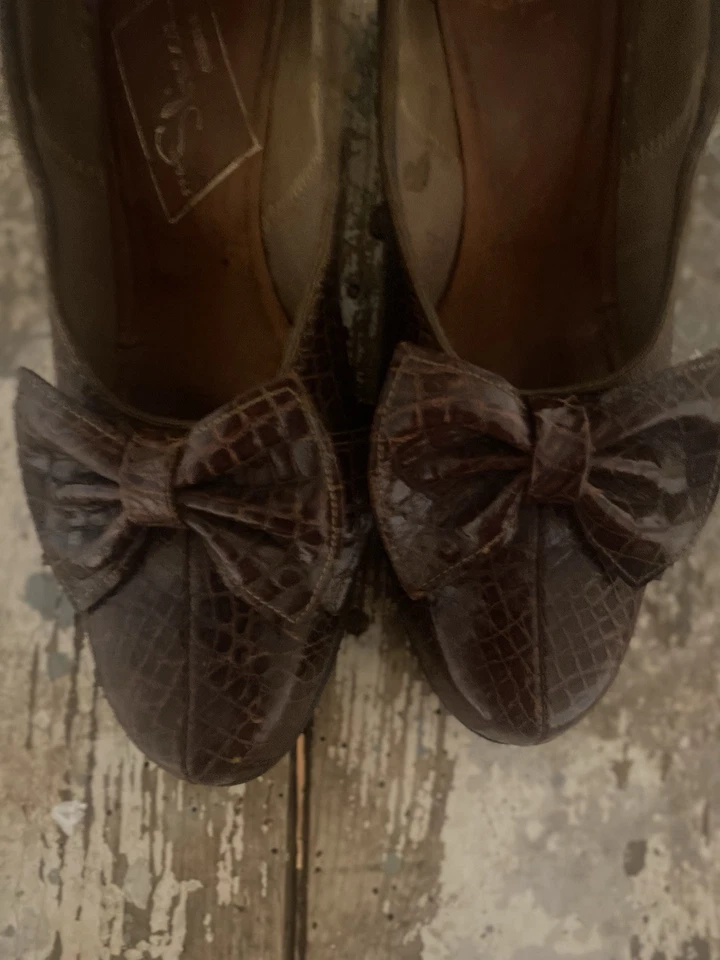 1940s Art Deco Vintage Alligator Leather Pumps/heels 7.5 - Image 3 of 4