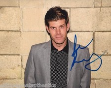 ACTOR COMEDIAN STEVE RANNAZZISI SIGNED 'THE LEAGUE' 8X10 PHOTO C W/COA KEVIN