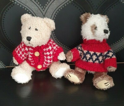 2 x HUGFUN INT'L INC Bären mit Pullover & Strickjacke 6'' 1999