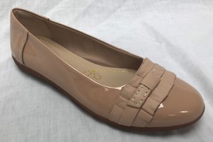clarks ladies flat shoes