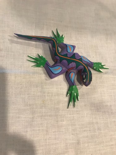 Hand Painted Signed Lizard Gecko Alebrije Wood Carving Oaxaca Mexico Folk Art