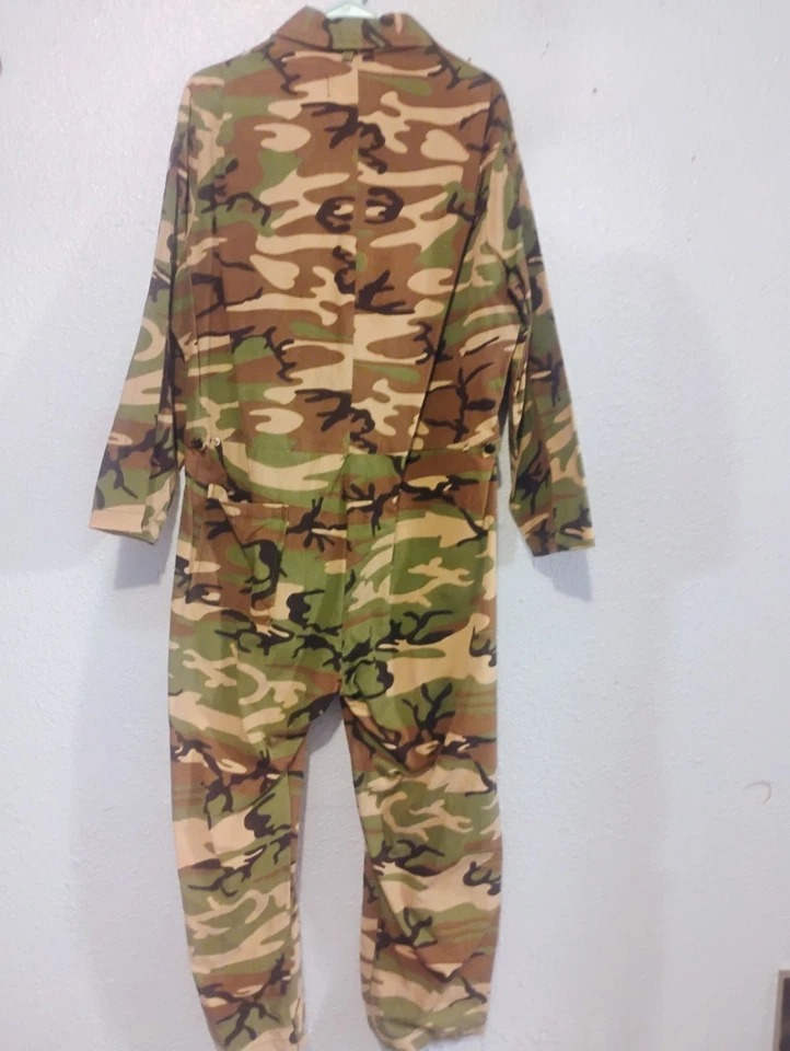 Vintage Game Winner Camouflage Coveralls Men's L Large Jumpsuit Hunting Camo - Image 4 of 4