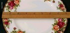 Vintage 1962 Royal Albert Old Country Roses 8" Wide Pedestal Plate — photo 2