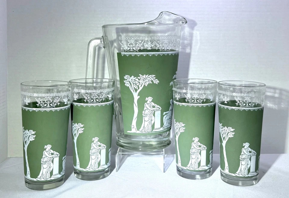 Jarra Jeannette Wedgwood verde griego helénico 64 oz y 4 vasos 12 oz Foto 2 de 4