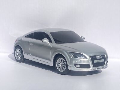 Audi TT Coupé ミニカー 1/43 スケール シルバー Audi TT Coupé ミニカー 1/43 スケール シルバー Amazon | アウディ TT