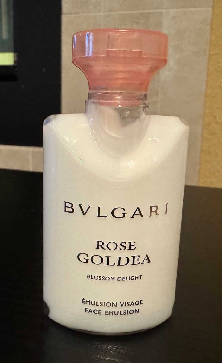 Bulgari Rose Goldea Blossom Delight Face Emulsion Moisturizing