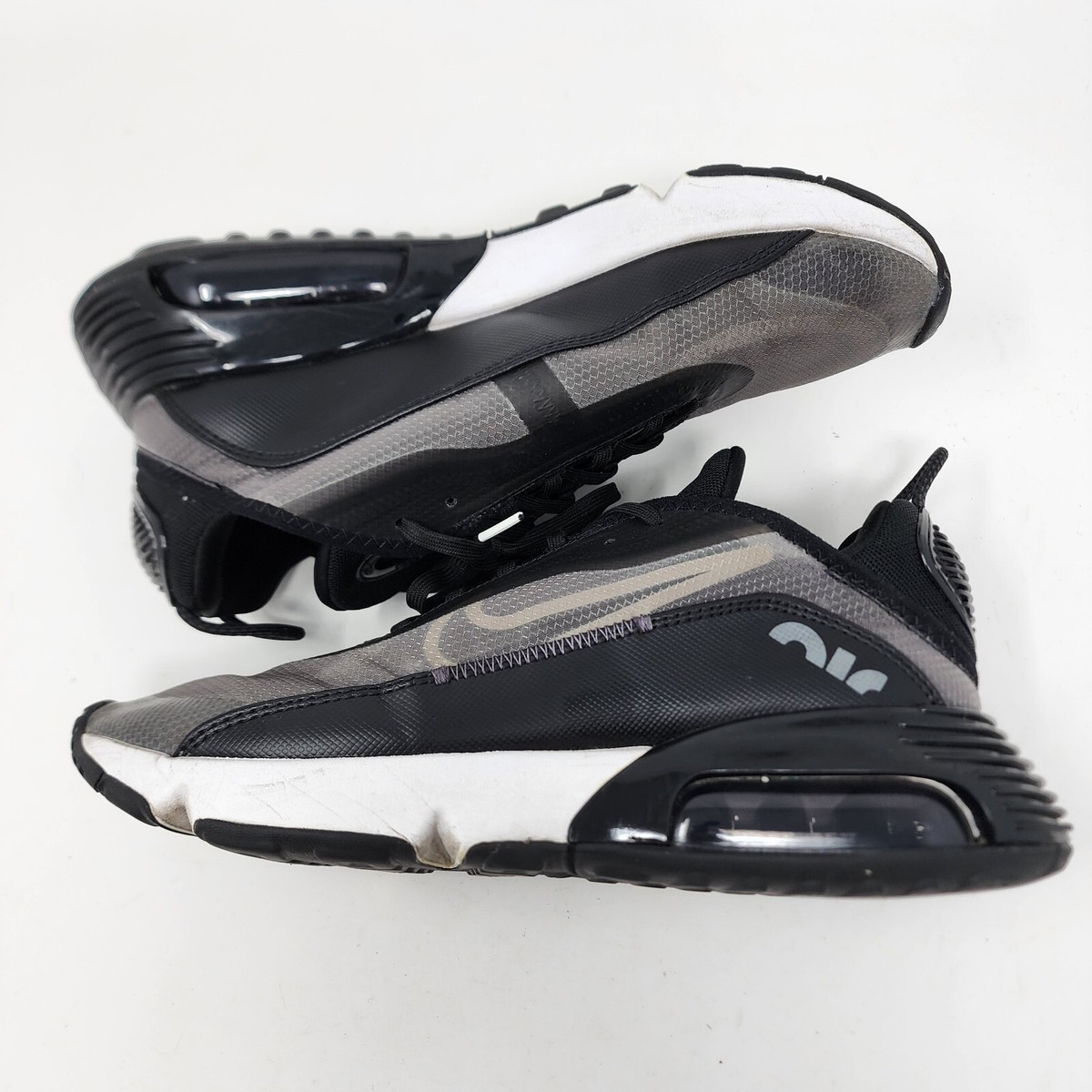 うめ Nike Air Max 2090 Summit White / Wolf Grey DA8702-100