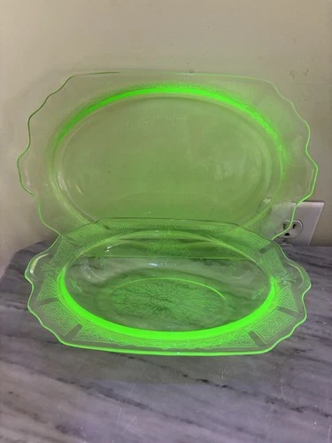 Vintage Uranium Green Depression Glass Anchor Hocking10.25” Bowl And 12” Platter