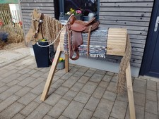 Holzpferd Neu Mit Beweglichen Kopf