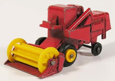 CLAAS COMBINE HARVESTER No 65 MATCHBOX 65c FARM VINTAGE LESNEY ENGLAND CRM