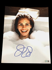 JULIA ROBERTS SIGNED AUTOGRAPH 11x14 PHOTO PRETTY WOMAN BECKETT BAS E