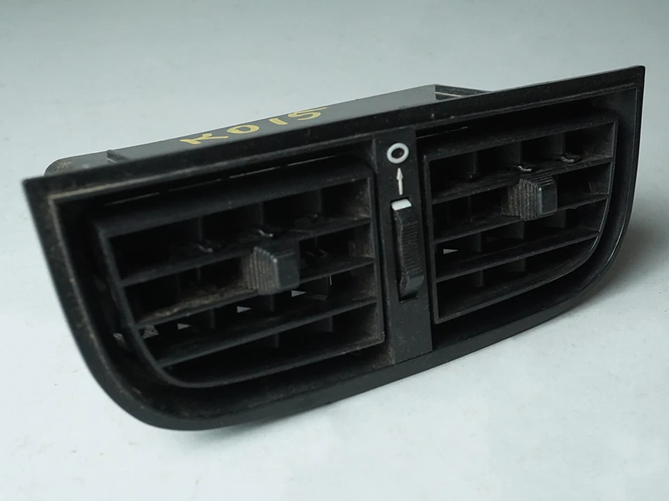 1988 - 1994 Saab 900 Convertible Air Vent Grille Nozzle Dual Front Dashboard Oem — 第 3/4 张图片