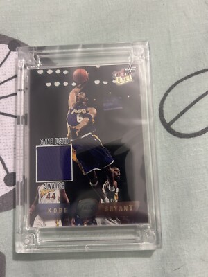Jersey Fusion - KOBE BRYANT *Game Used* RARE 00/01 LAKERS Patch CASED NBA CARD 2