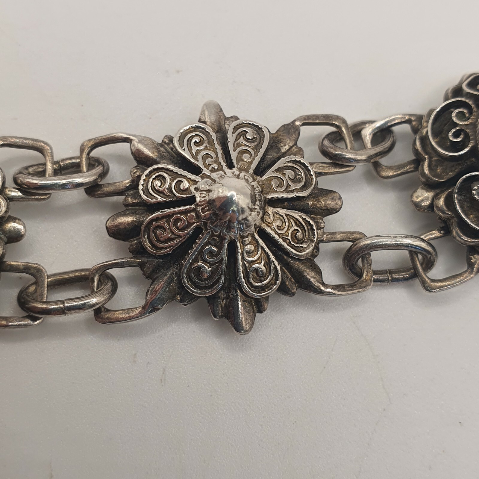 Photo 5 of Vintage Sterling Silver Filagree Flower Bracelet, unusual design 7" length, B113