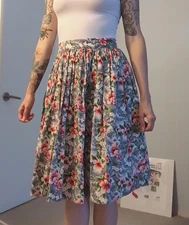 Hearts And Found Skirt Size Medium Lined, Hibiscus Floral Print Pockets