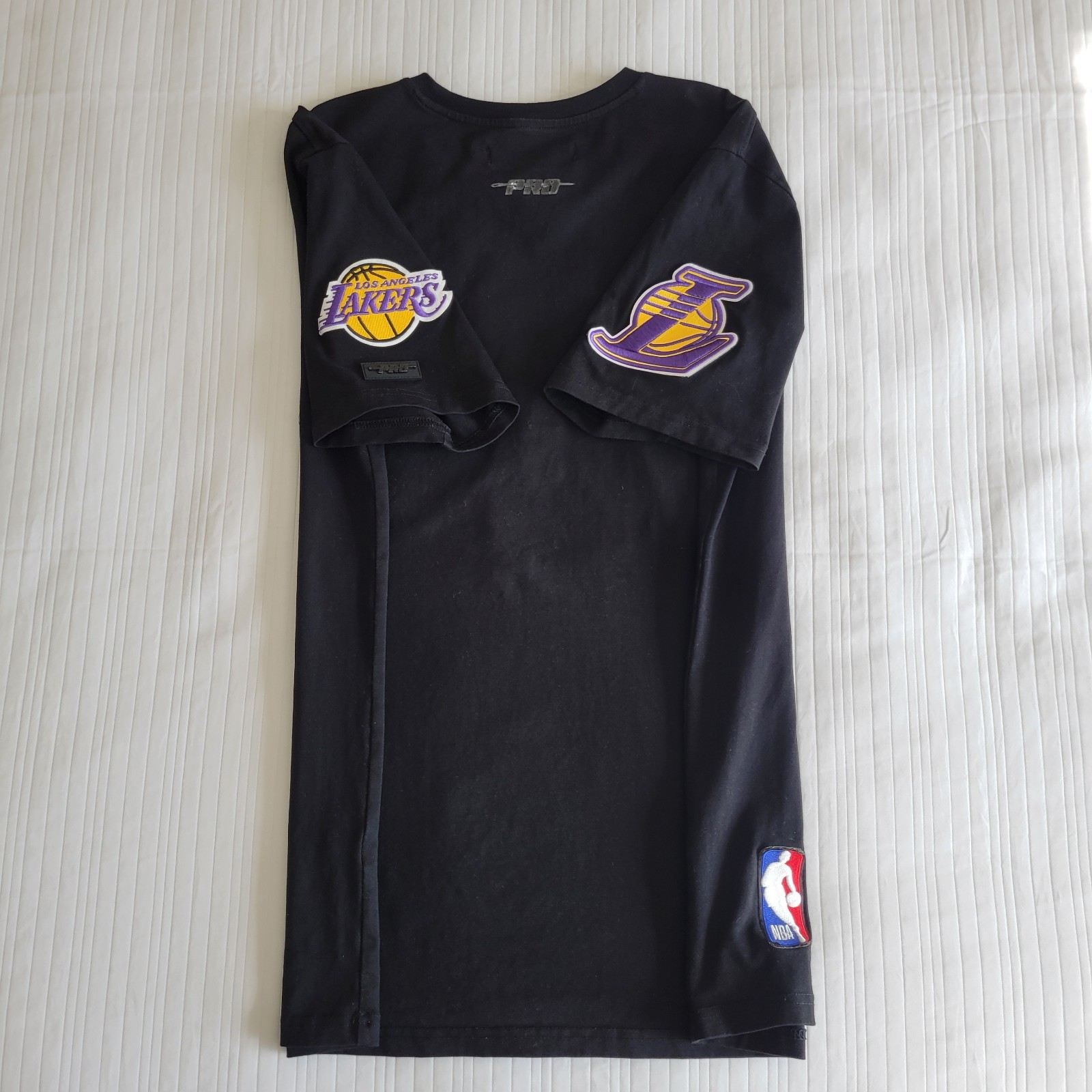 Pro Standard NBA-License Los Angeles Lakers Roses Short Sleeve T-Shirt Size Smal