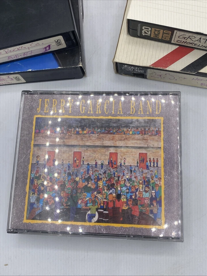 The Grateful Dead Dead Ahead VHS Bonus lot Recorded Concerts J. Garcia CD READ* - Image 4 of 4