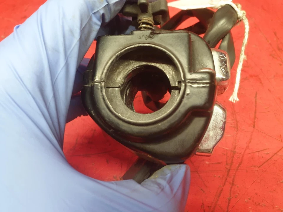 2005 HARLEY DAVIDSON FXSTI SOFTAIL STANDARD RH SWITCH GEAR - Image 4 of 4