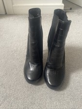 Karen Millen Black Leather Boots Size 37 - Excellent Condition