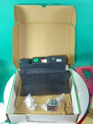New Schneider Electric ATV320U22N4B Altivar