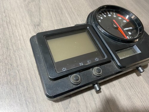 HONDA CBR 929 RR Fireblade OEM Standard Speedo Clocks (showing 30,096 miles) - Picture 7 of 18