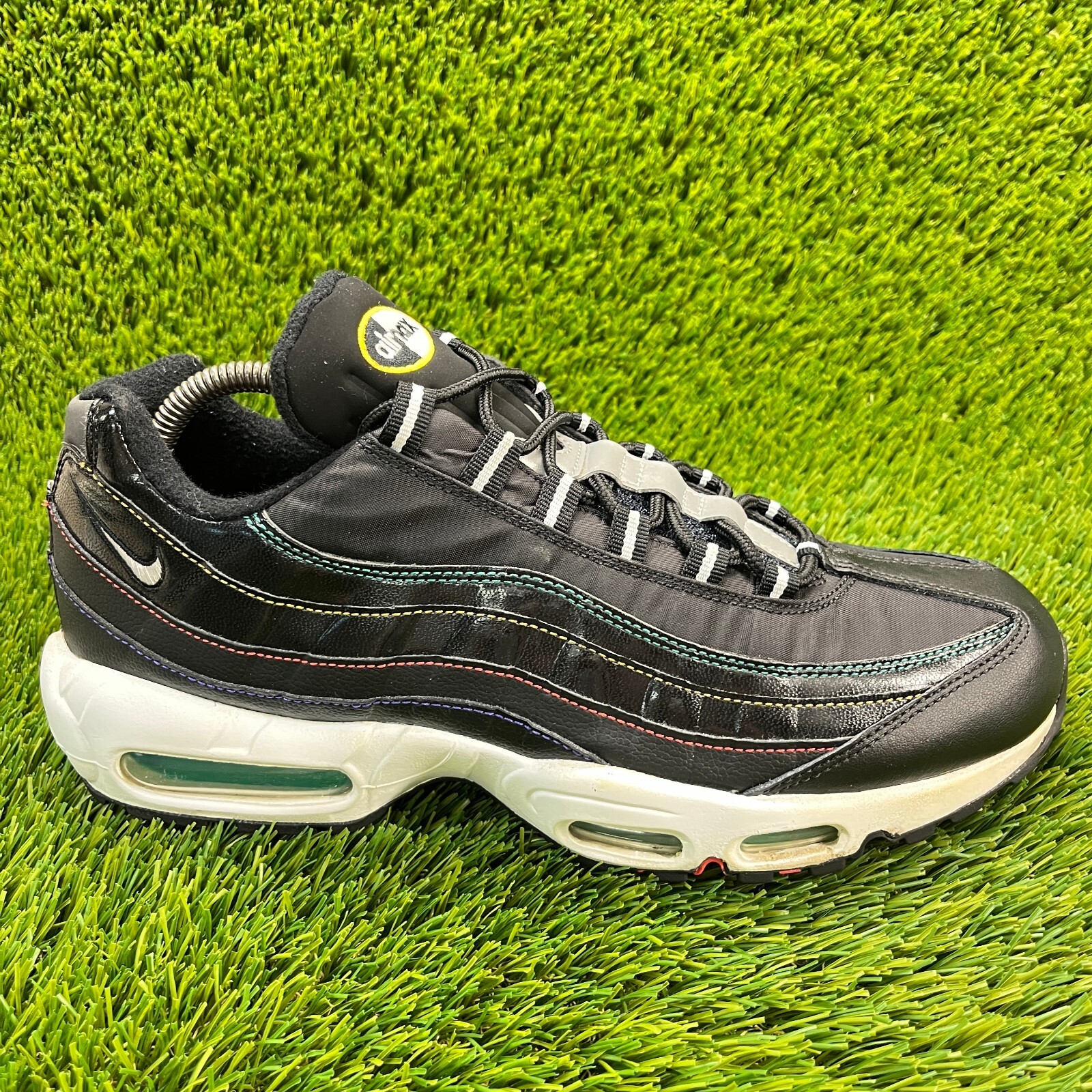 air max 95 windbreaker black