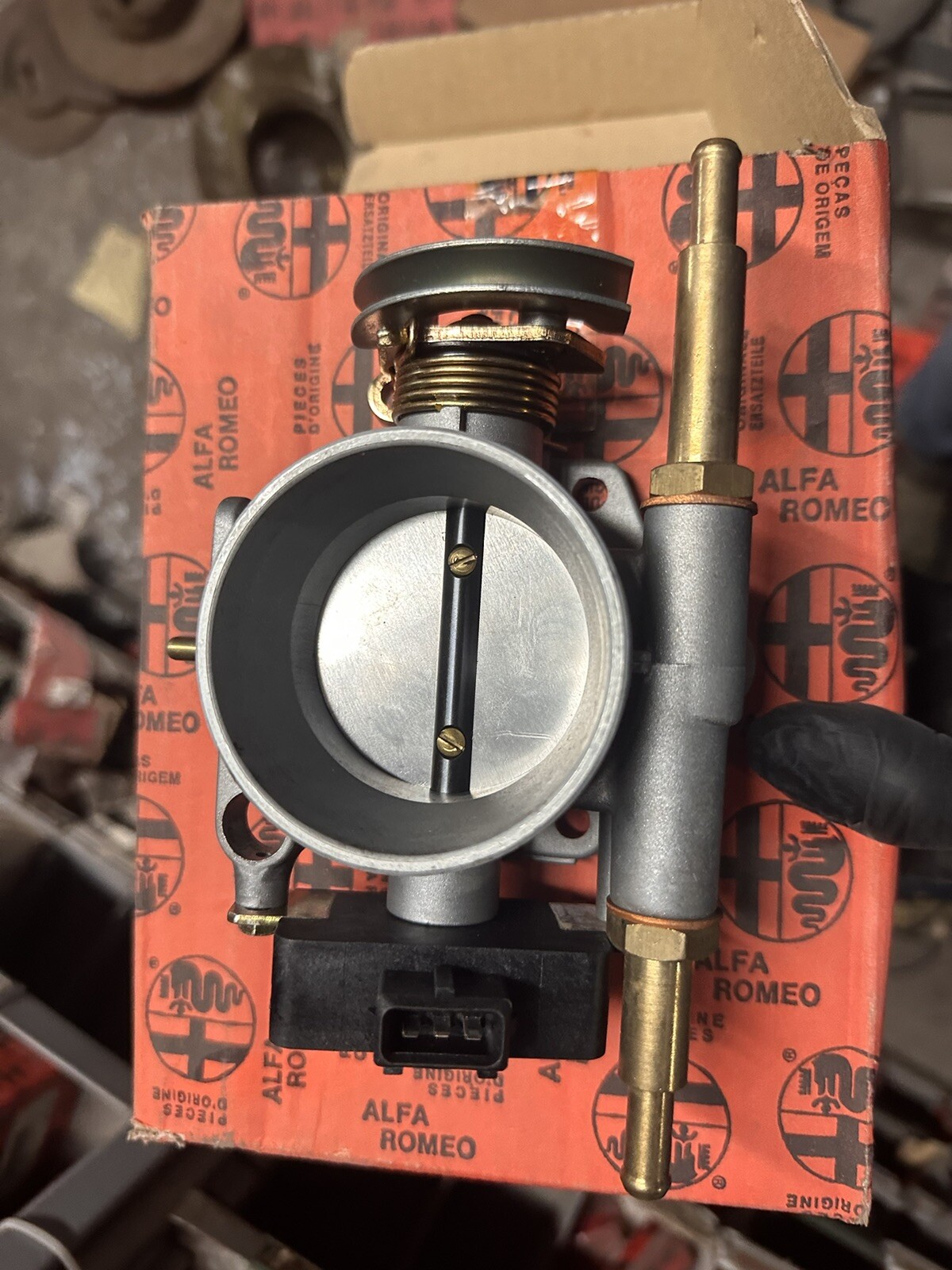 Butterfly body with throttle potentiometer alfa 33 1700 ie new original