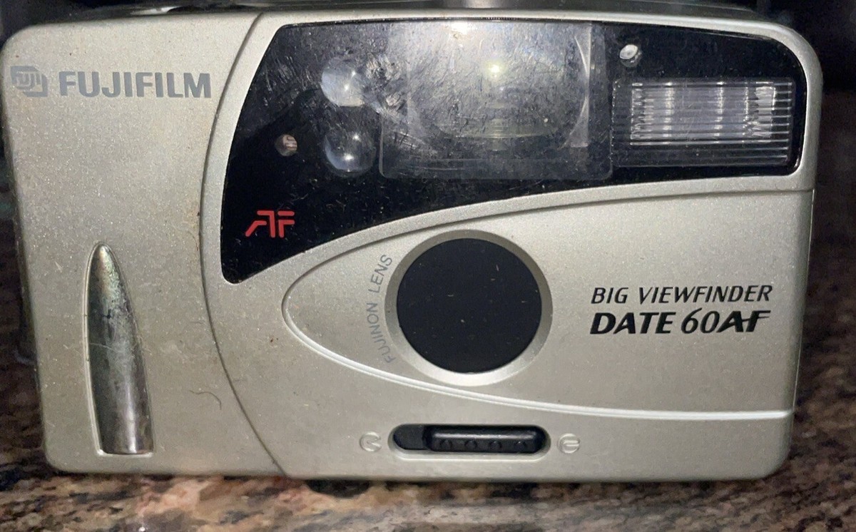 Fujifilm Big Viewfinder Auto 35 Camera 35mm Film Included VTG Fast Shipping  VG