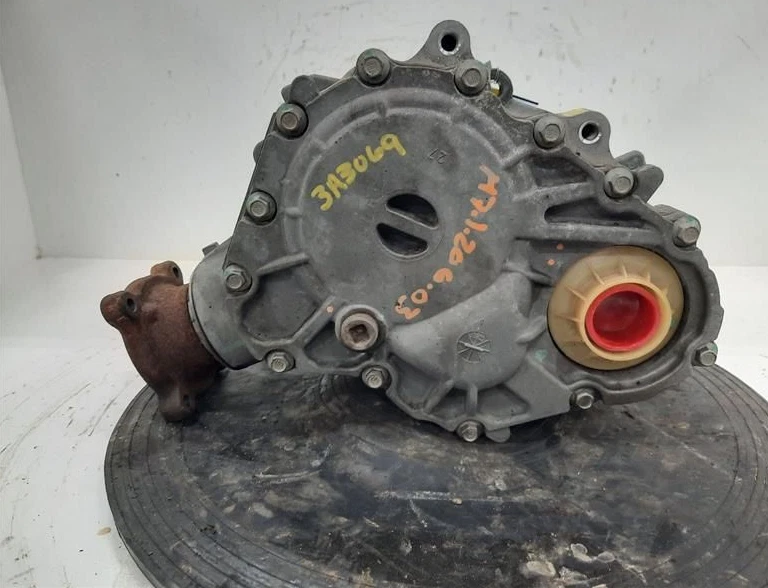 2013-2019 Ford Explorer Transfer Case Assembly w/o turbo w/oil cooler - Image 3 of 4