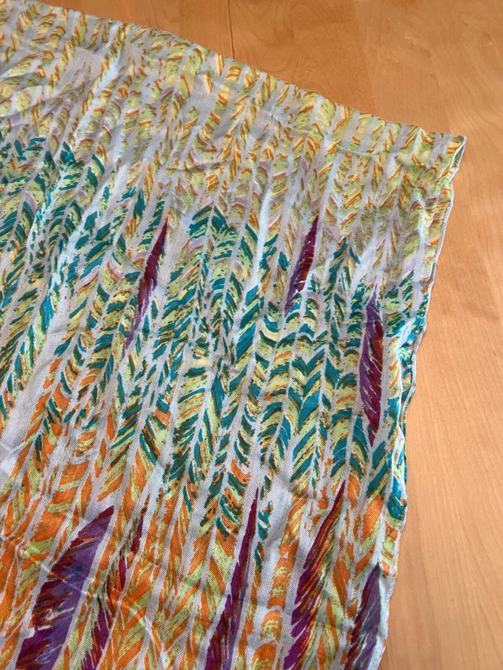 BUFANDA MULTICOLOR PLUMA SAKS QUINTA AVENIDA GRIS Foto 2 de 4