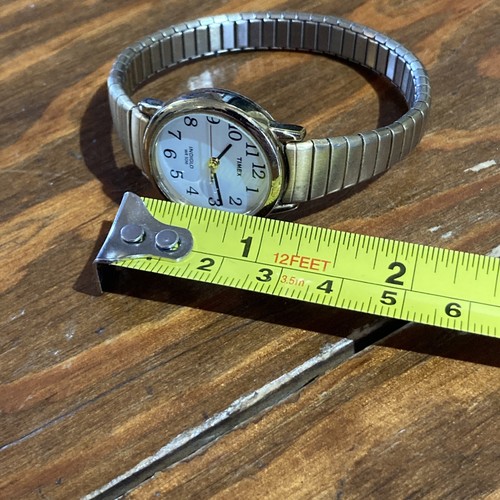 Women's Timex Quartz Indiglo Analog Gold Tone Round Watch Works - Picture 6 of 8