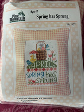 Pine Mountain Designs- April- Spring Has Sprung Pillow kit
