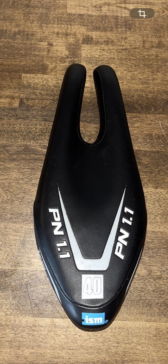 ISM PN 1.1 Black Cutaway Saddle 40 Ser. Foam and Steel Rails Road