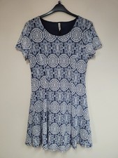 ​Stella Morgan Blue/White Lace Dress Size 14 Short Sleeve Geometric Floral Party