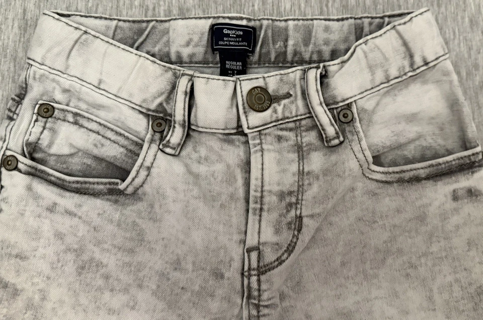 Boy's Cute Gray 5 Pocket Skinny Fit Jeans w/Adj. Waist By Gap Kids, Size 7 - Image 3 of 4